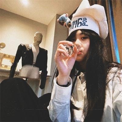 艾莉莎‧施莱辛格:战妆